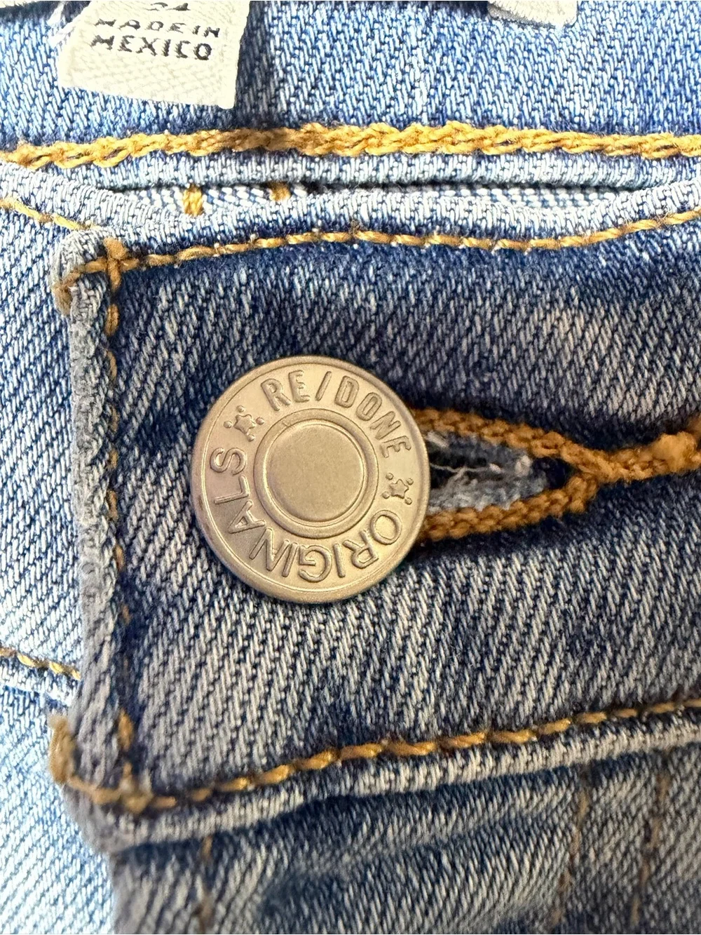 RE/DONE Originals Mid Rise Wide Leg Crop Jeans Light Wash Size 24 🩷